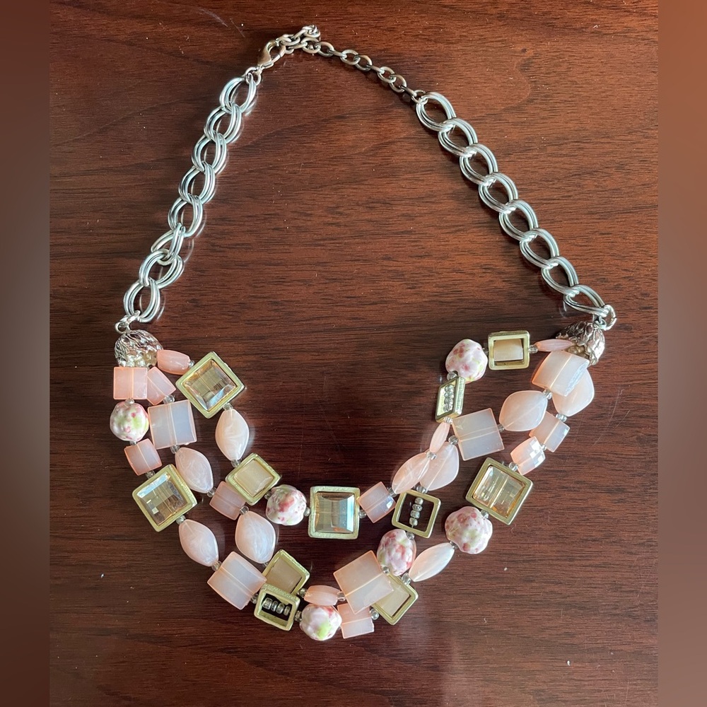 Chunky Pastel Statement Necklace Pink Peach Gold Beaded Layered Bib Necklace - Picture 4 of 4